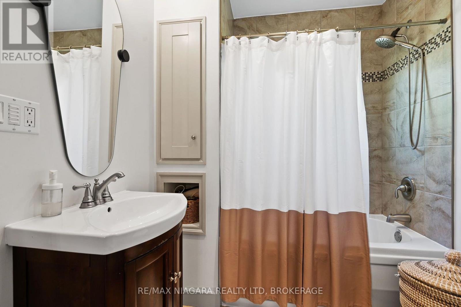 66 Highland Avenue, St. Catharines, Ontario  L2R 4J1 - Photo 17 - X13687530