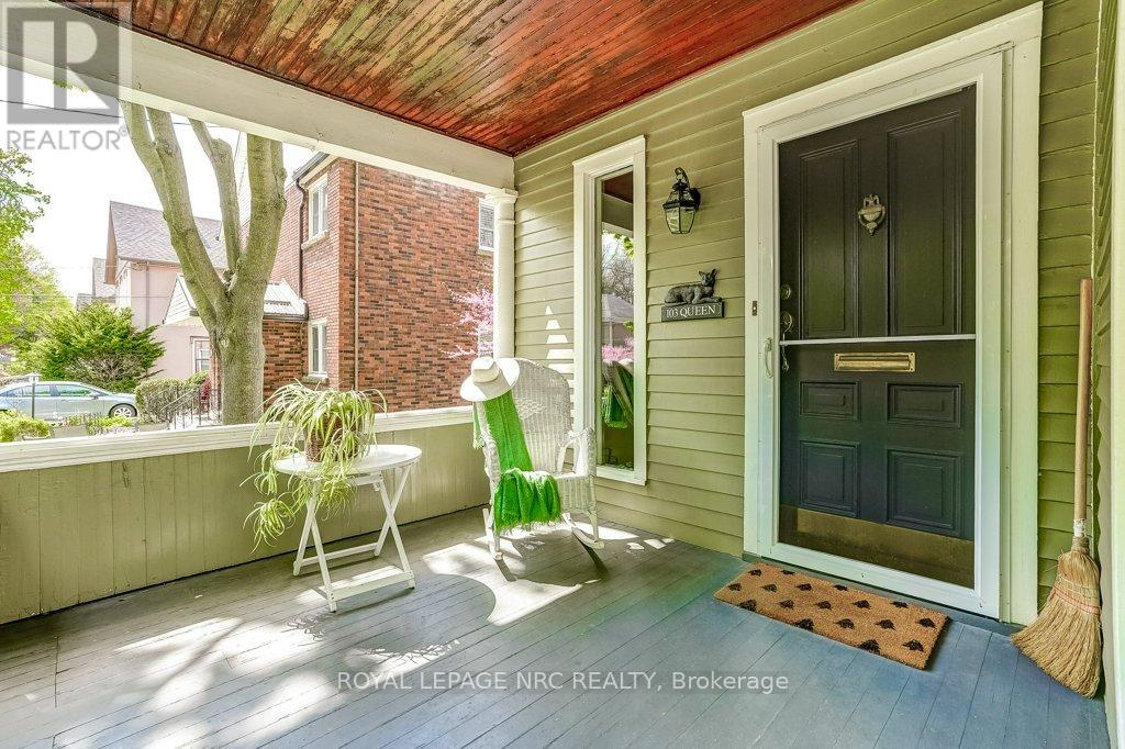 103 Queen Street, St. Catharines, Ontario  L2R 5H4 - Photo 2 - X13687974