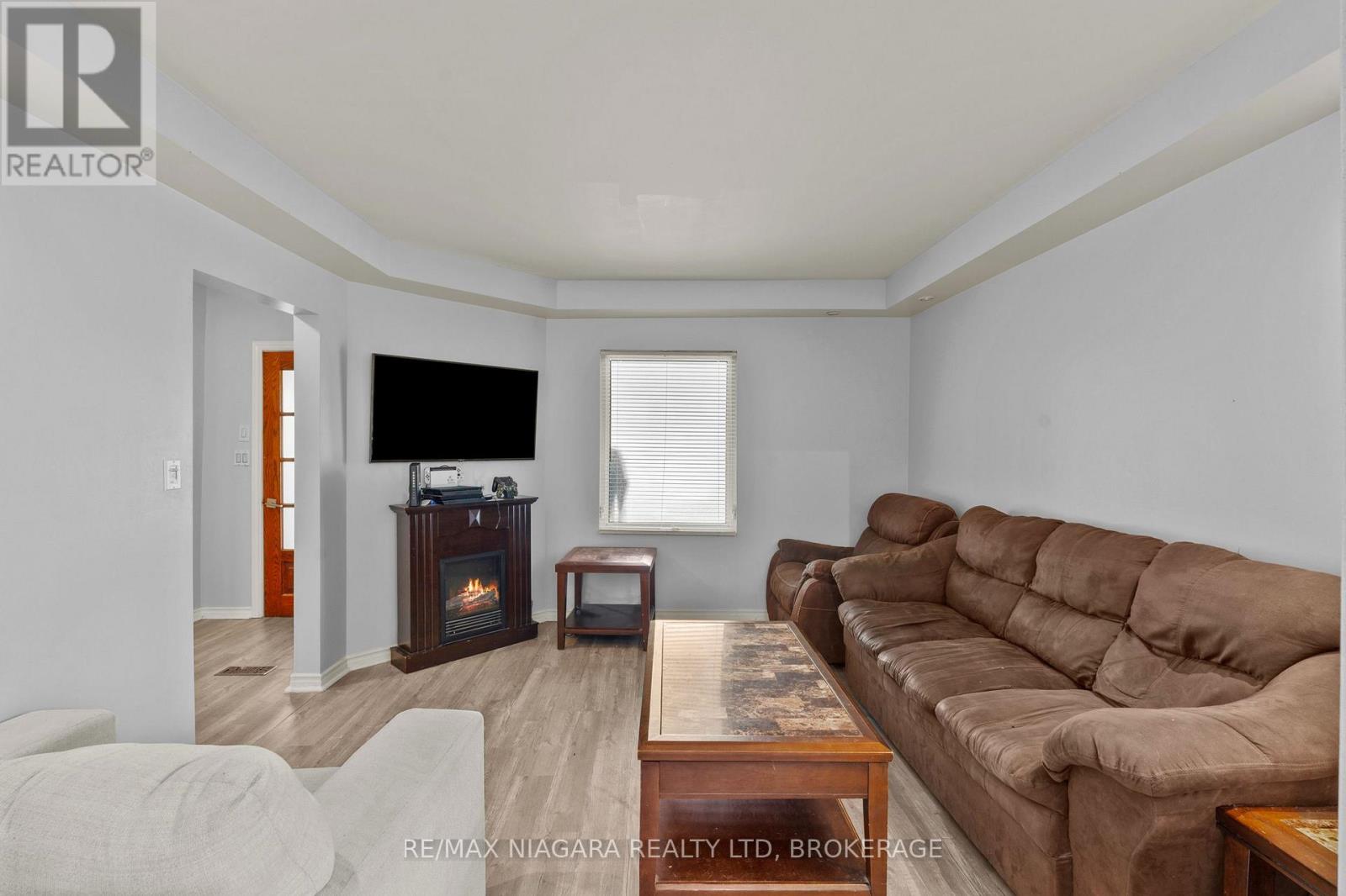 6293 Bellevue Street, Niagara Falls, Ontario  L2E 1Y9 - Photo 6 - X13688464