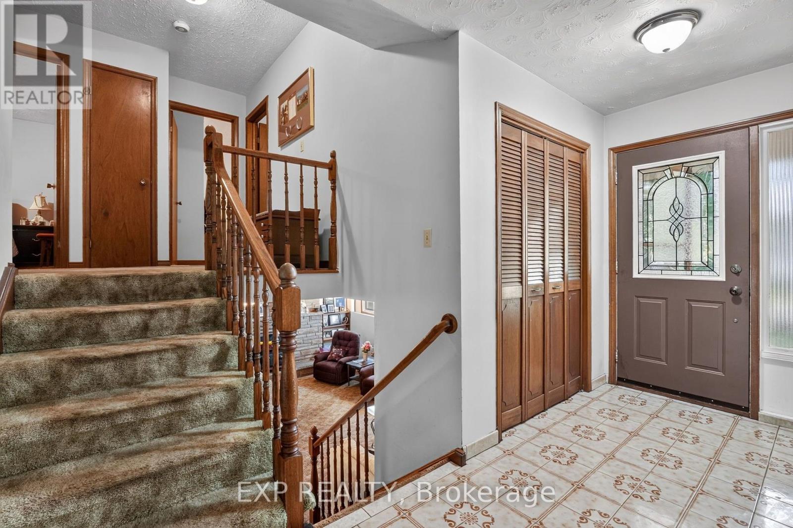 1370 Pound Avenue, Fort Erie, Ontario  L2A 6A3 - Photo 17 - X13689298