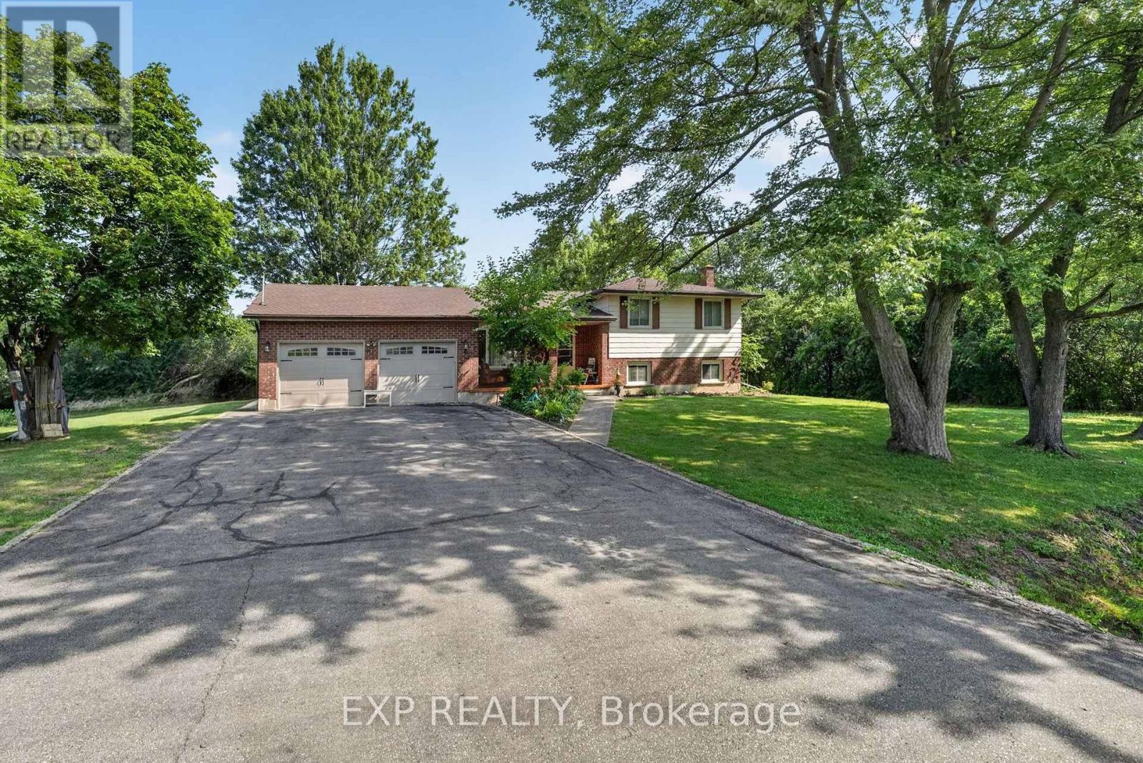 1370 Pound Avenue, Fort Erie, Ontario  L2A 6A3 - Photo 2 - X13689298
