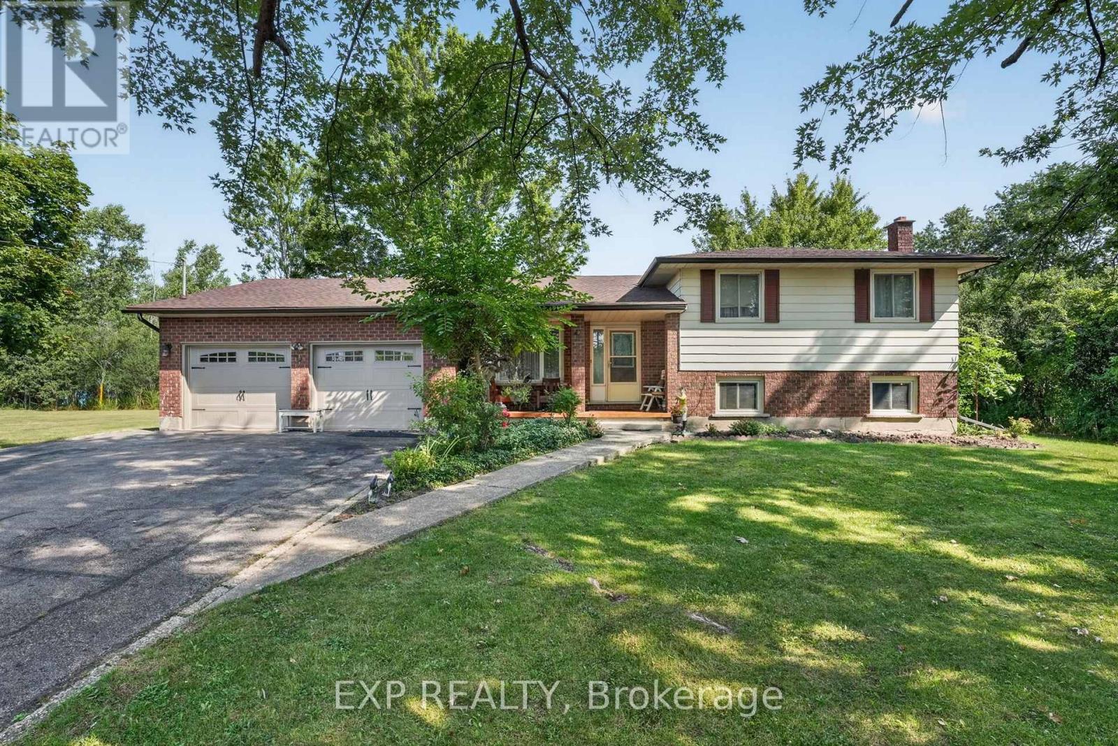 1370 Pound Avenue, Fort Erie, Ontario  L2A 6A3 - Photo 3 - X13689298