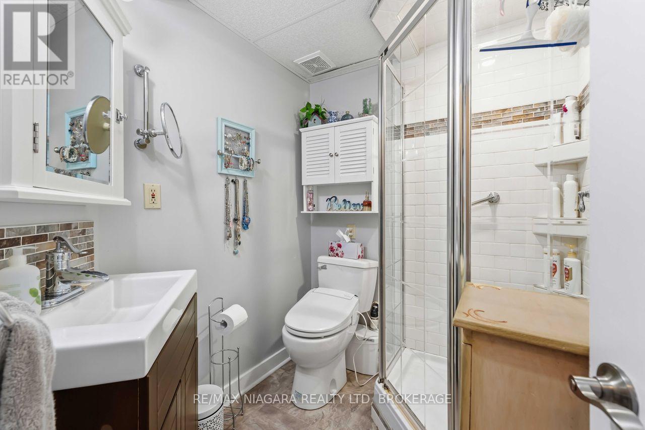 70 Riverside Drive, Welland, Ontario  L3C 5E2 - Photo 33 - X13689316