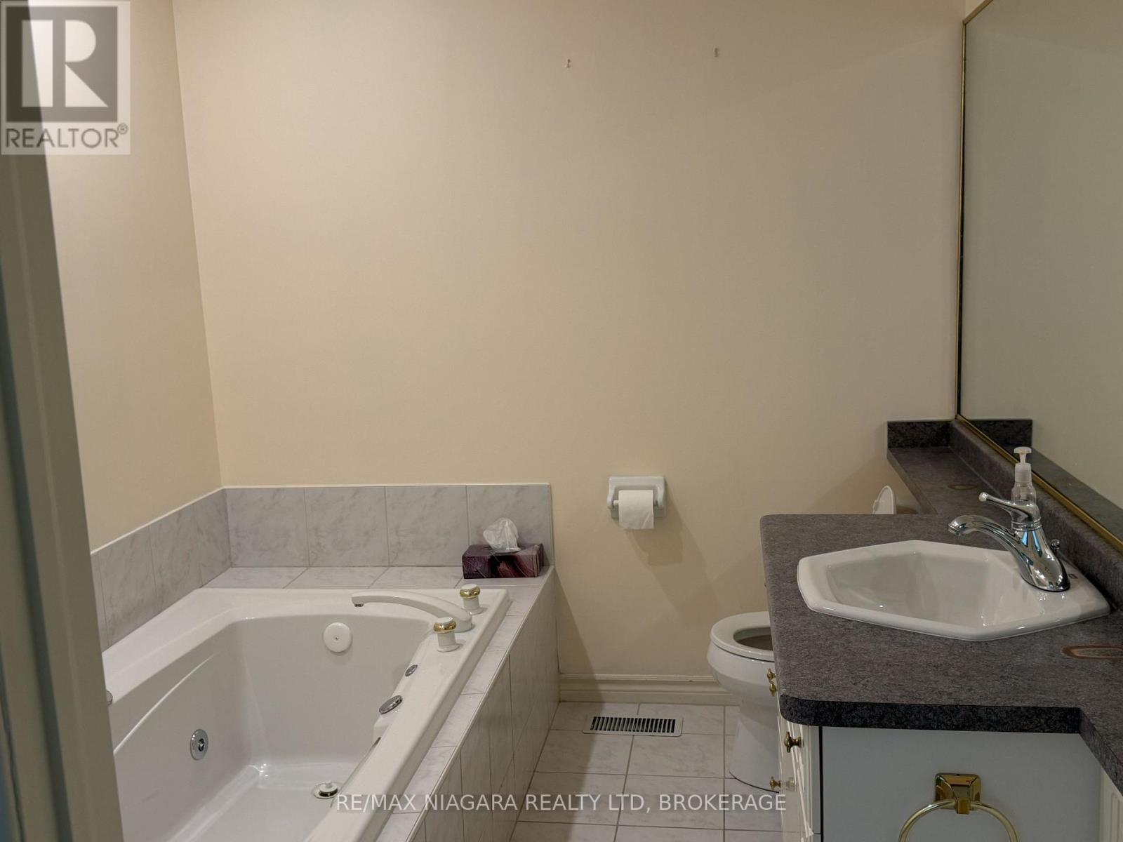 19 - 3516 Main Street, Niagara Falls, Ontario  L2G 6A6 - Photo 16 - X13689694