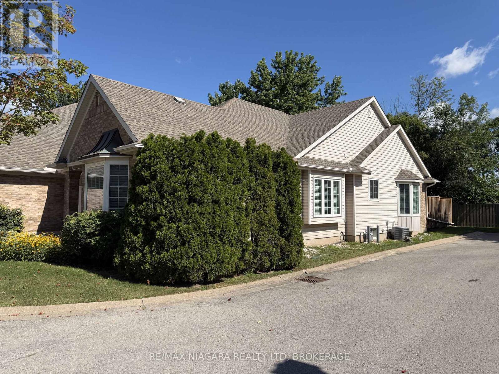 19 - 3516 Main Street, Niagara Falls, Ontario  L2G 6A6 - Photo 2 - X13689694