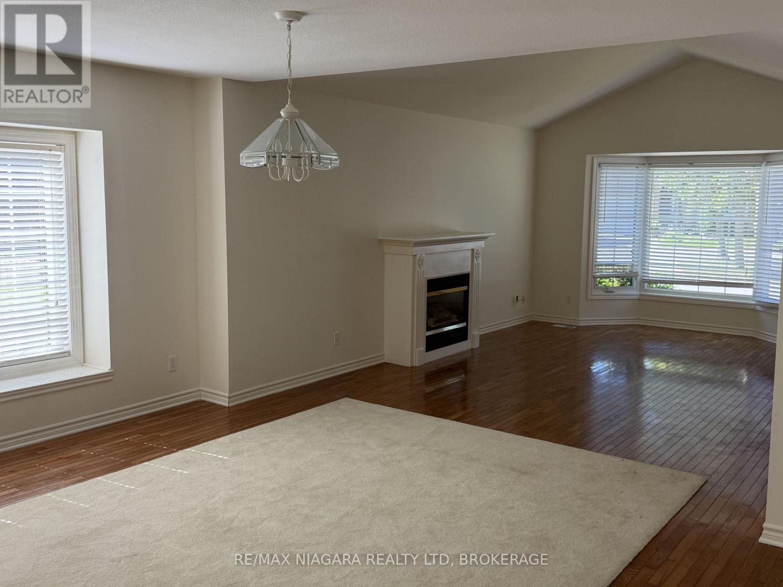 19 - 3516 Main Street, Niagara Falls, Ontario  L2G 6A6 - Photo 5 - X13689694