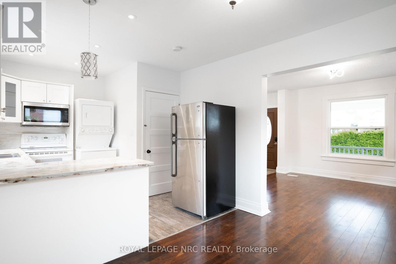 4713 Cookman Crescent N, Niagara Falls, Ontario  L2E 1C1 - Photo 9 - X13689906