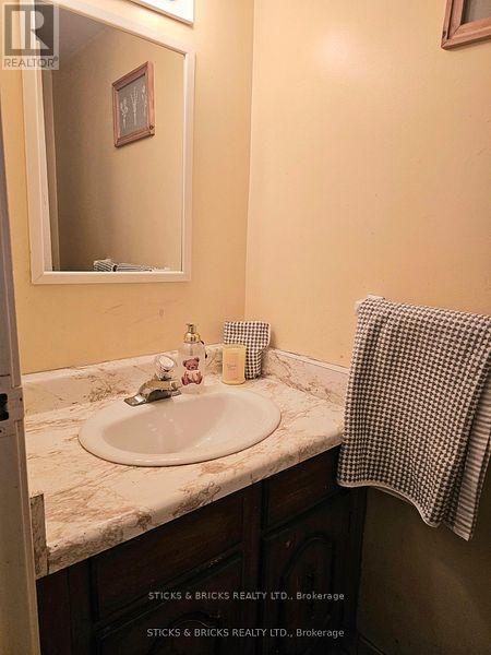 1 - 5815 Swayze Drive, Niagara Falls, Ontario  L2J 3W3 - Photo 7 - X13689982