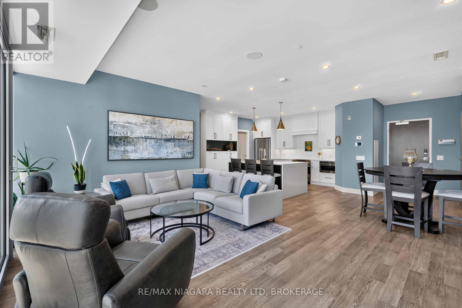 702 - 57 Lakeport Road, St. Catharines, Ontario  L2N 4P6 - Photo 5 - X13690350