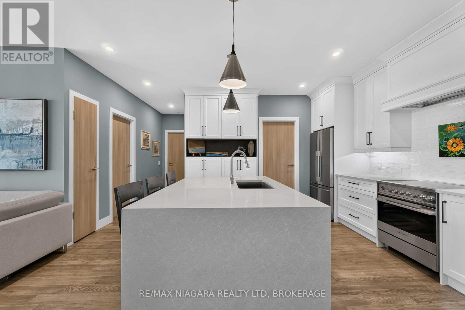 702 - 57 Lakeport Road, St. Catharines, Ontario  L2N 4P6 - Photo 8 - X13690350