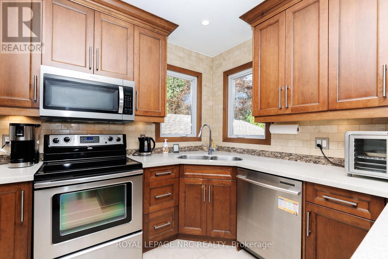 7 Philpark Road, St. Catharines, Ontario  L2N 4E4 - Photo 8 - X13690382