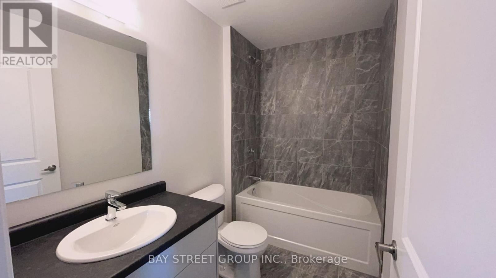 Lower - 75 Hillcrest Road, Port Colborne, Ontario  L3K 6E4 - Photo 10 - X13690782