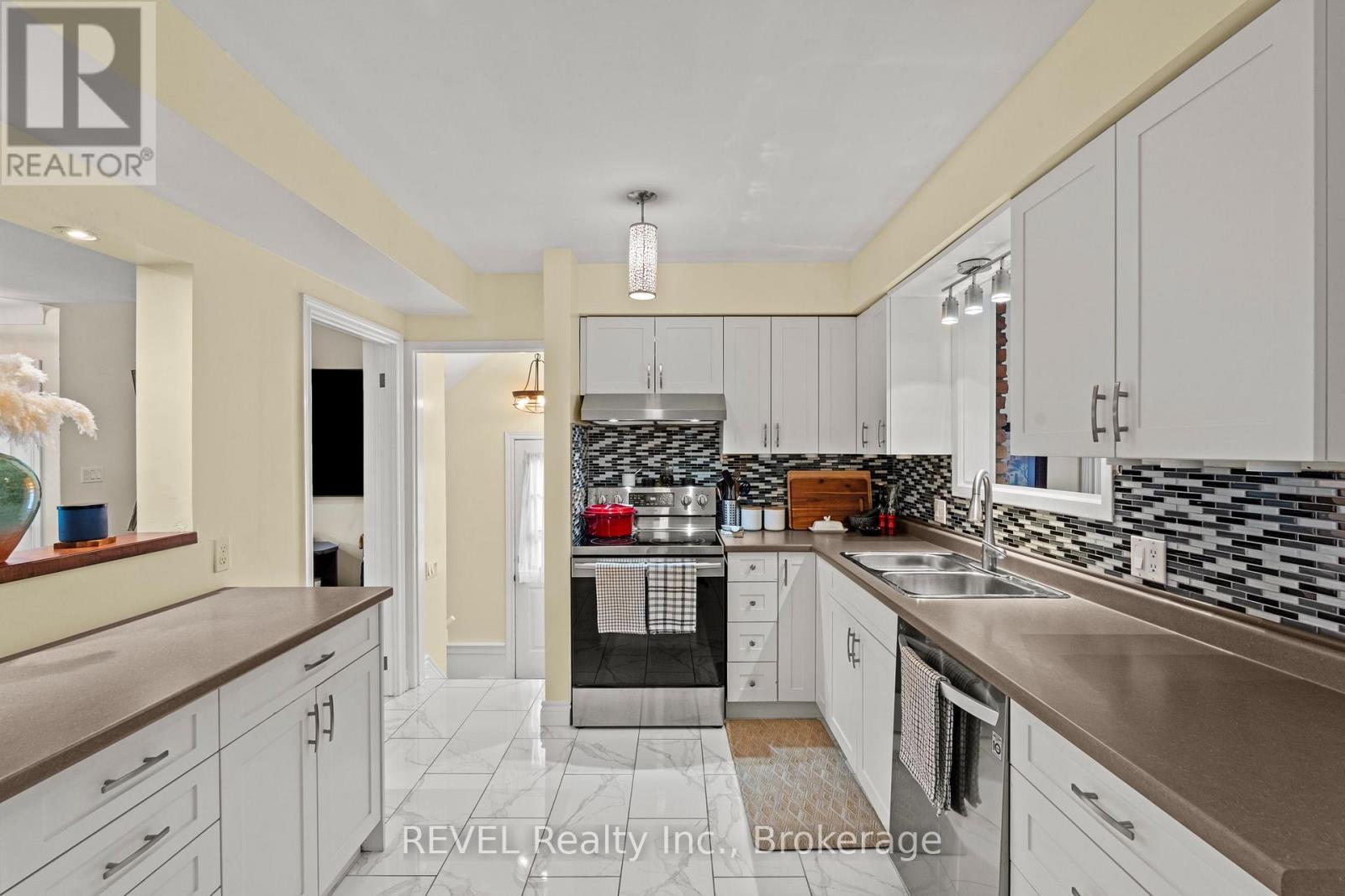 28 Black Knight Road, St. Catharines, Ontario  L2N 3C1 - Photo 13 - X13691038