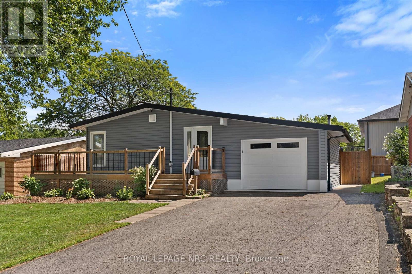 64 WELLAND STREET N, Thorold, Ontario