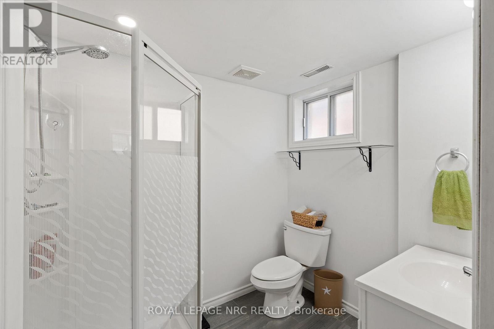 64 Welland Street N, Thorold, Ontario  L2V 2C1 - Photo 30 - X13691150