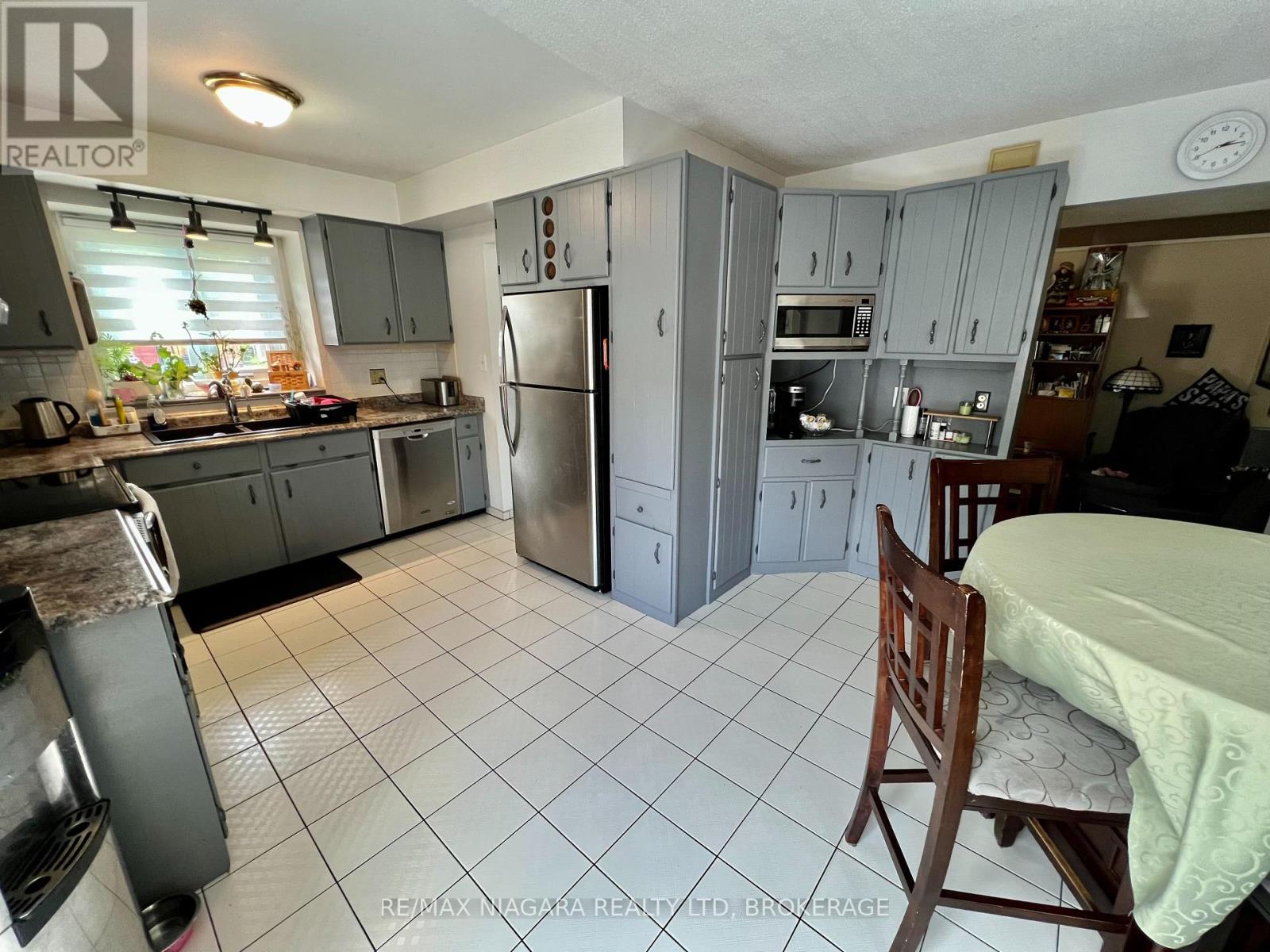 6196 Kirkland Drive, Niagara Falls, Ontario  L2H 2A6 - Photo 10 - X13691292