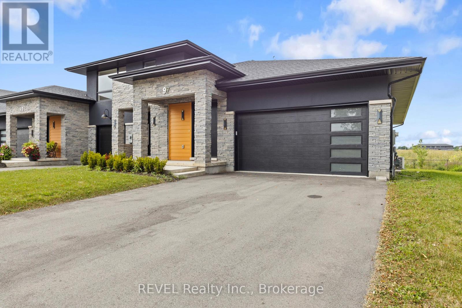 MAIN FLOOR - 97 PORT ROBINSON ROAD, Pelham, Ontario