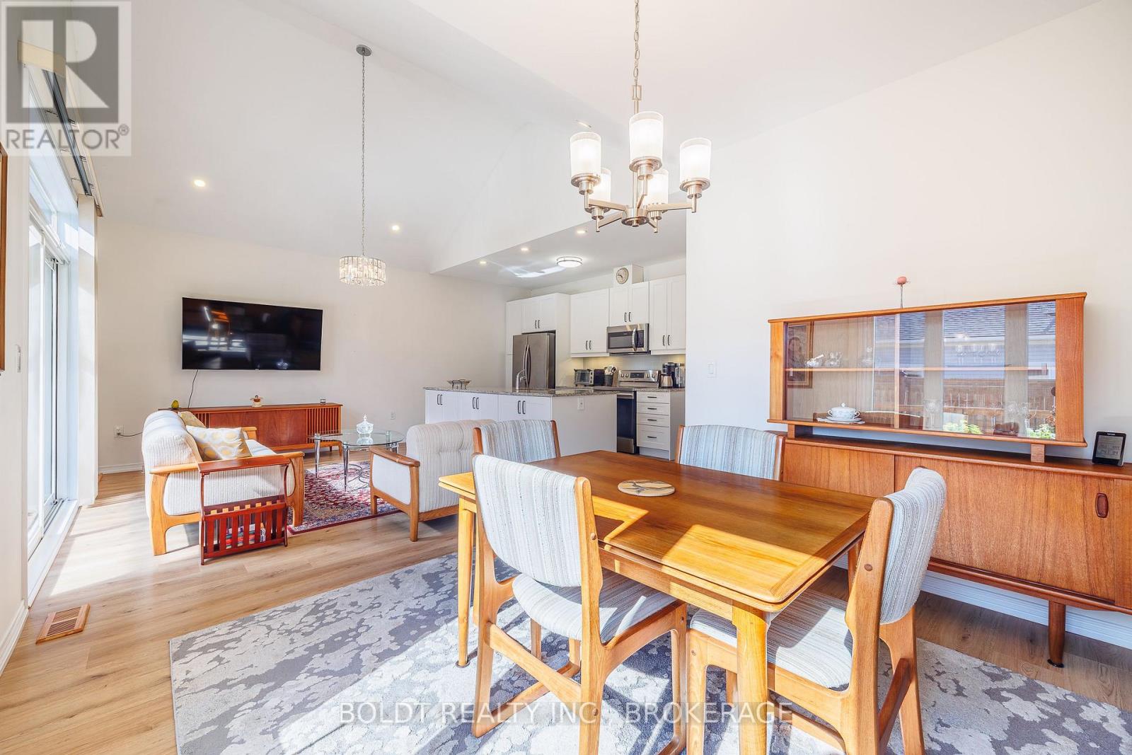 35 Cosmopolitan Common, St. Catharines, Ontario  L2M 0B8 - Photo 10 - X13691738