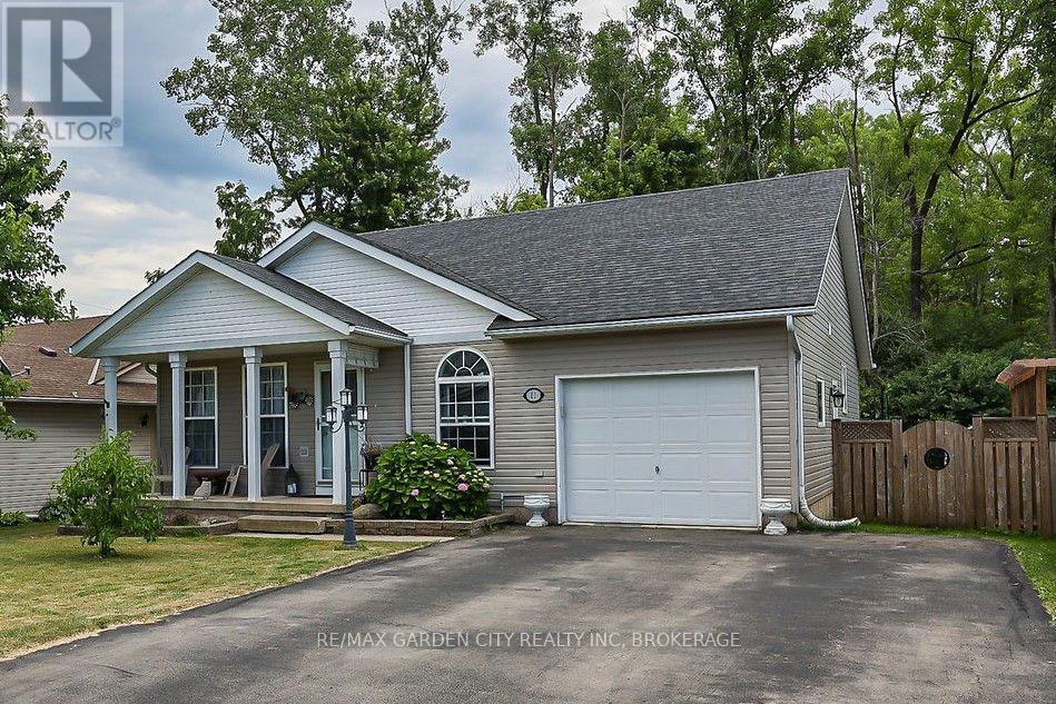 11 ROCHELLE CRESCENT, Fort Erie, Ontario