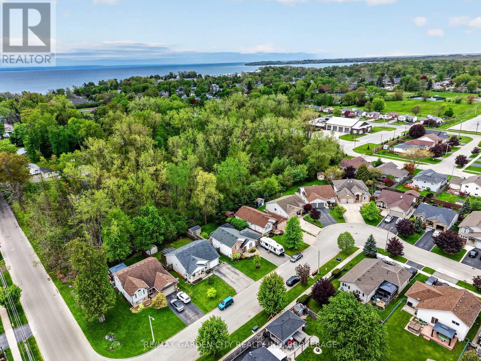 11 Rochelle Crescent, Fort Erie, Ontario  L0S 1N0 - Photo 40 - X13691898