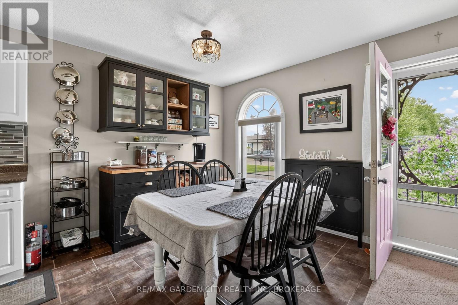 11 Rochelle Crescent, Fort Erie, Ontario  L0S 1N0 - Photo 6 - X13691898