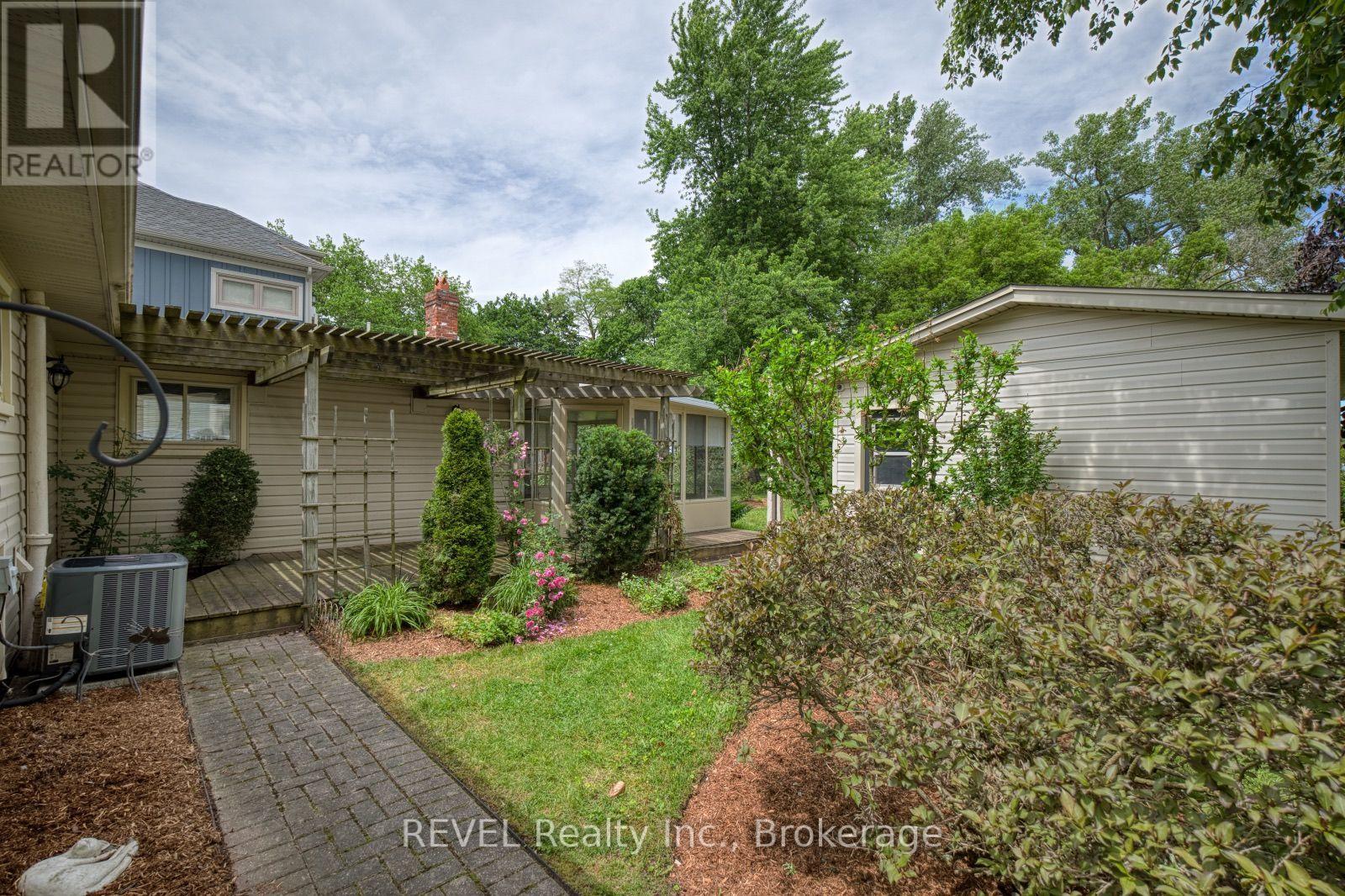 55 Delater Street, Niagara-On-The-Lake, Ontario  L0S 1J0 - Photo 33 - X13693908