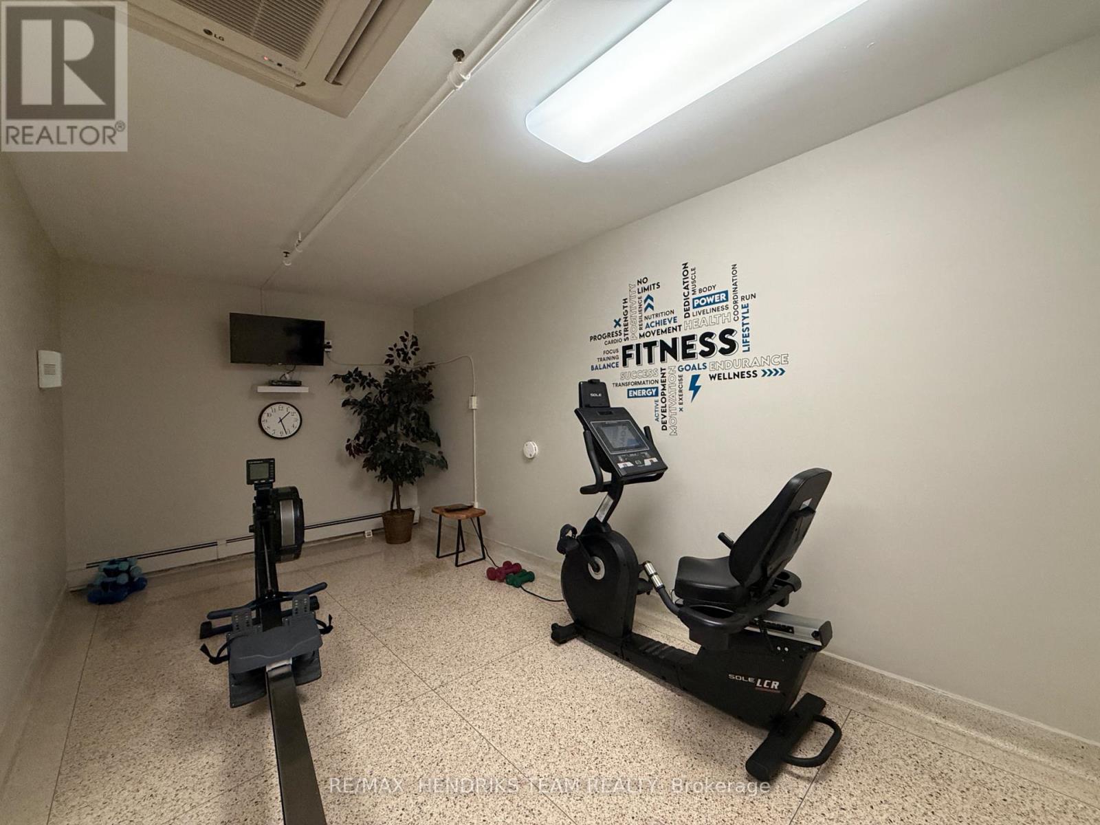 302 - 4982 Chrysler Avenue, Niagara Falls, Ontario  L2E 7B4 - Photo 16 - X13694868