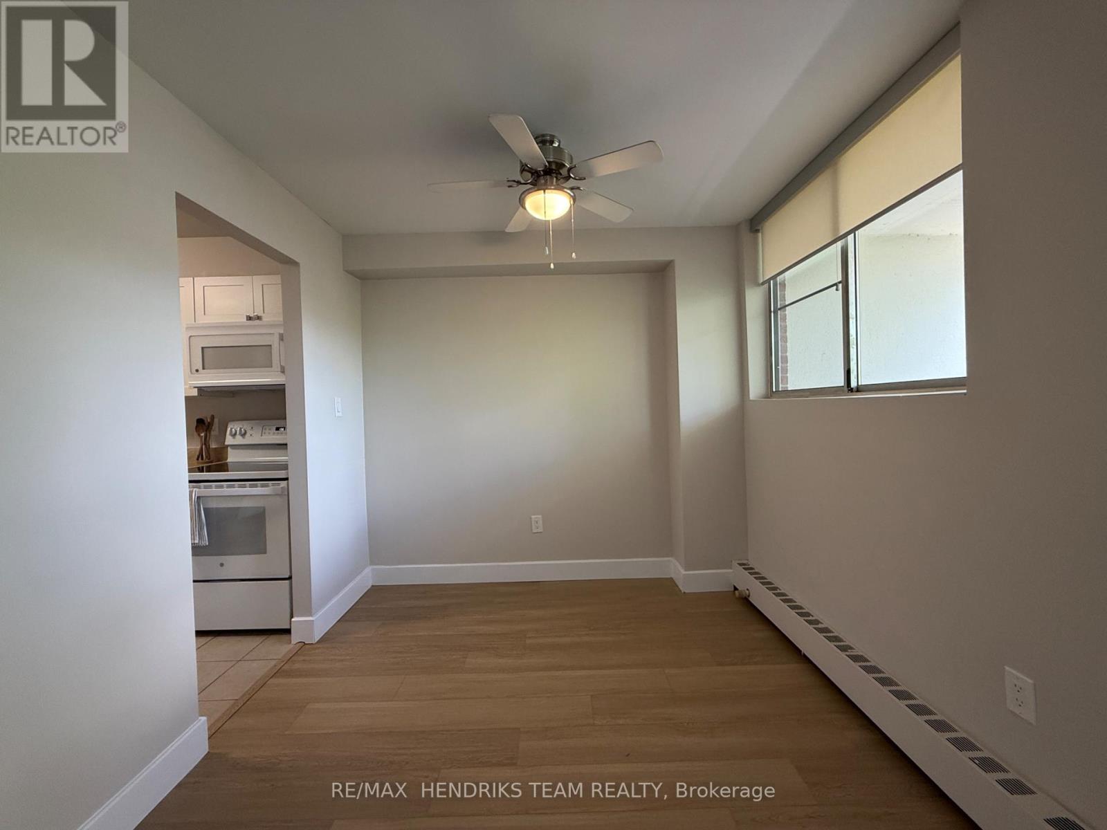 302 - 4982 Chrysler Avenue, Niagara Falls, Ontario  L2E 7B4 - Photo 4 - X13694868