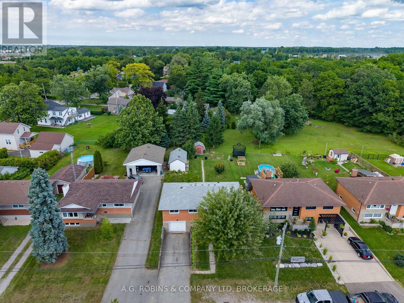 12 Berkley Avenue, Port Colborne, Ontario  L3K 1T2 - Photo 3 - X13694966