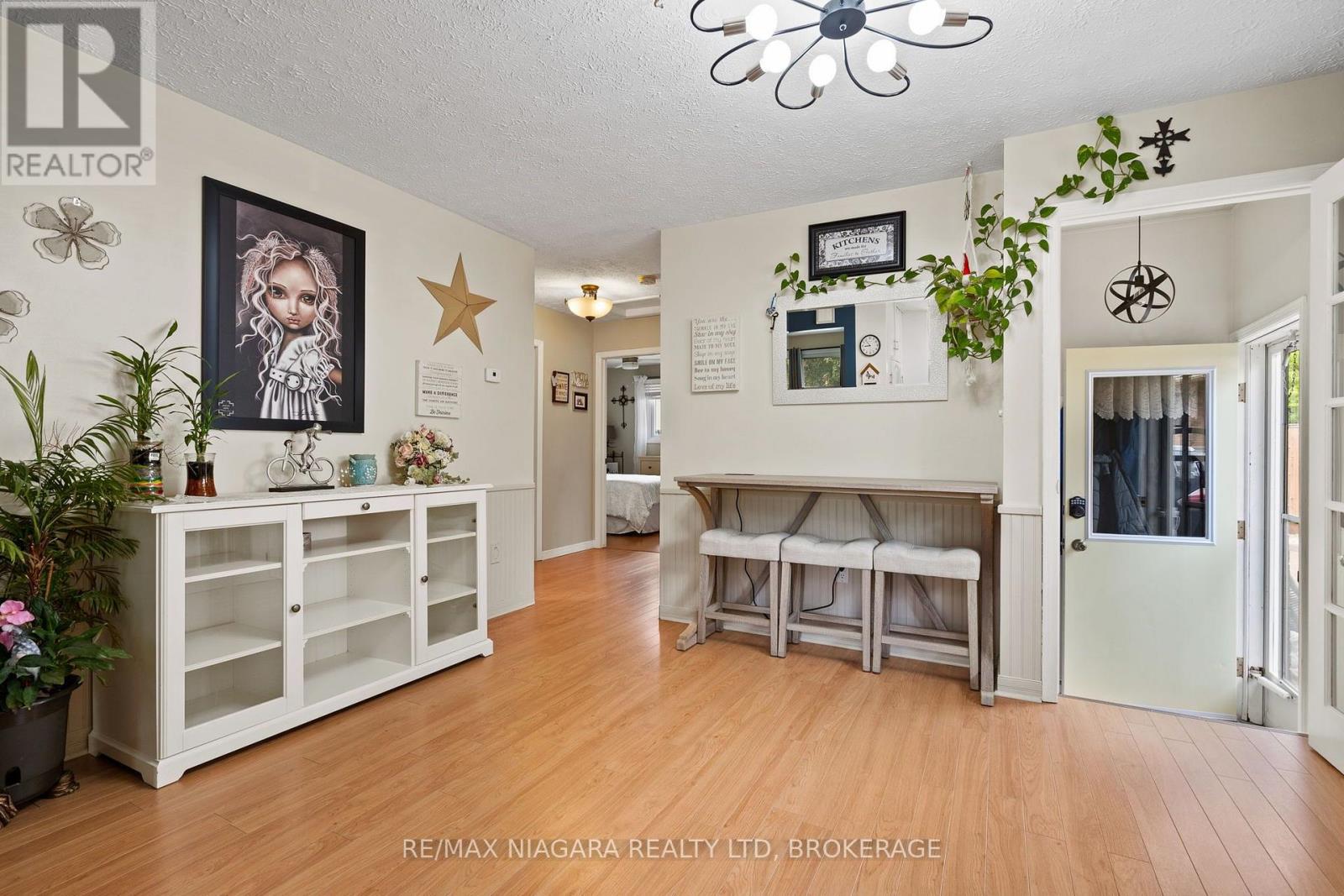7803 Salisbury Place, Niagara Falls, Ontario  L2H 2N1 - Photo 11 - X13695330