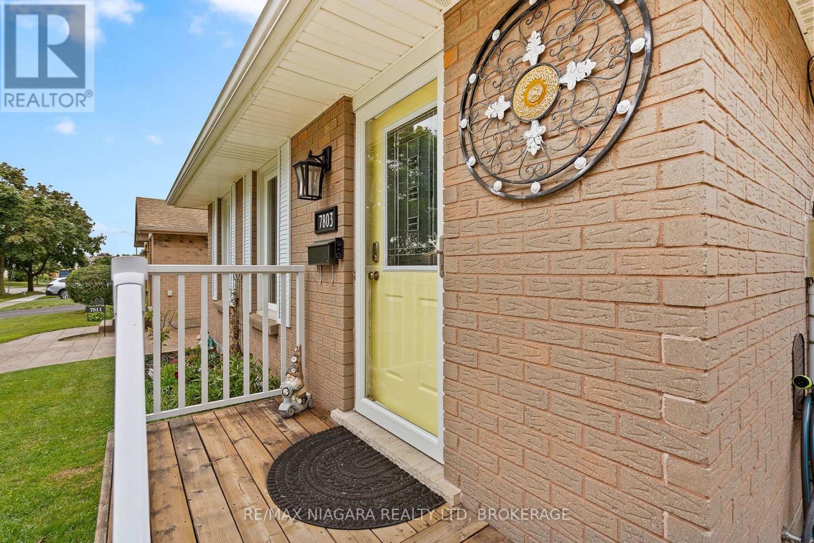 7803 Salisbury Place, Niagara Falls, Ontario  L2H 2N1 - Photo 4 - X13695330