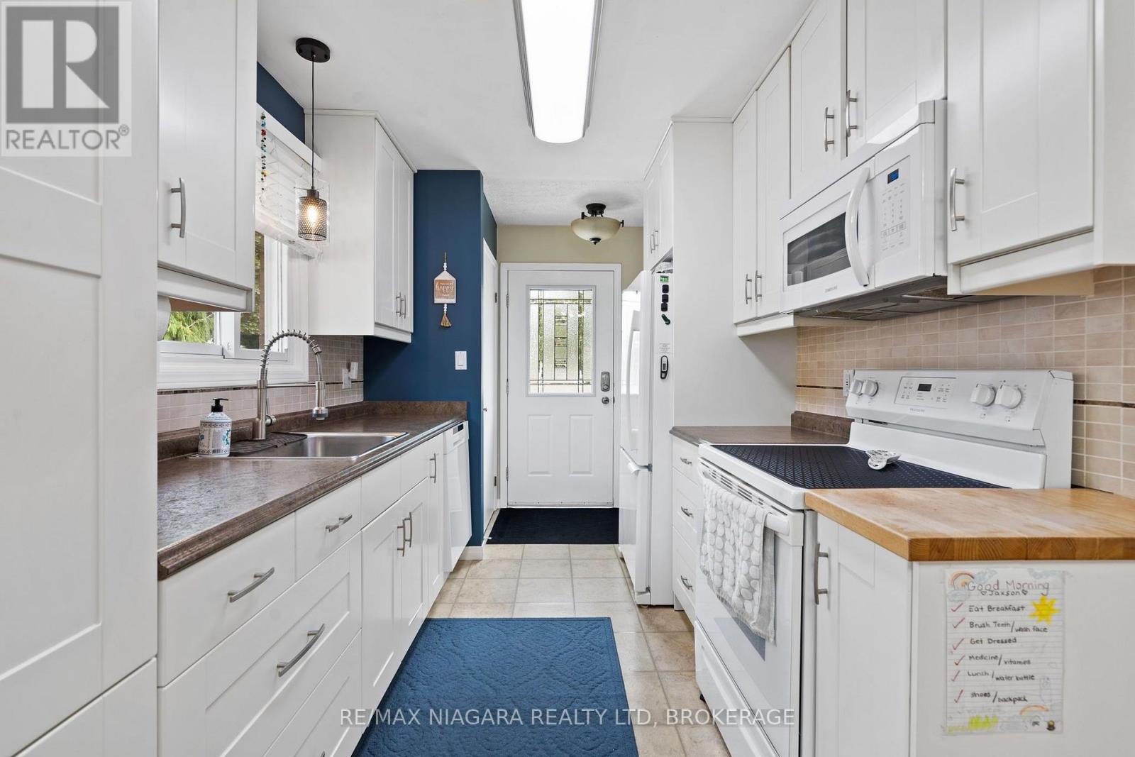 7803 Salisbury Place, Niagara Falls, Ontario  L2H 2N1 - Photo 9 - X13695330