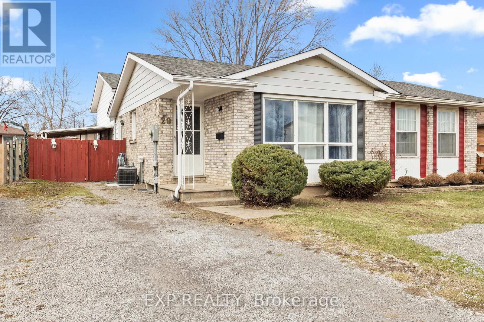 20 CANTERBURY DRIVE, St. Catharines, Ontario