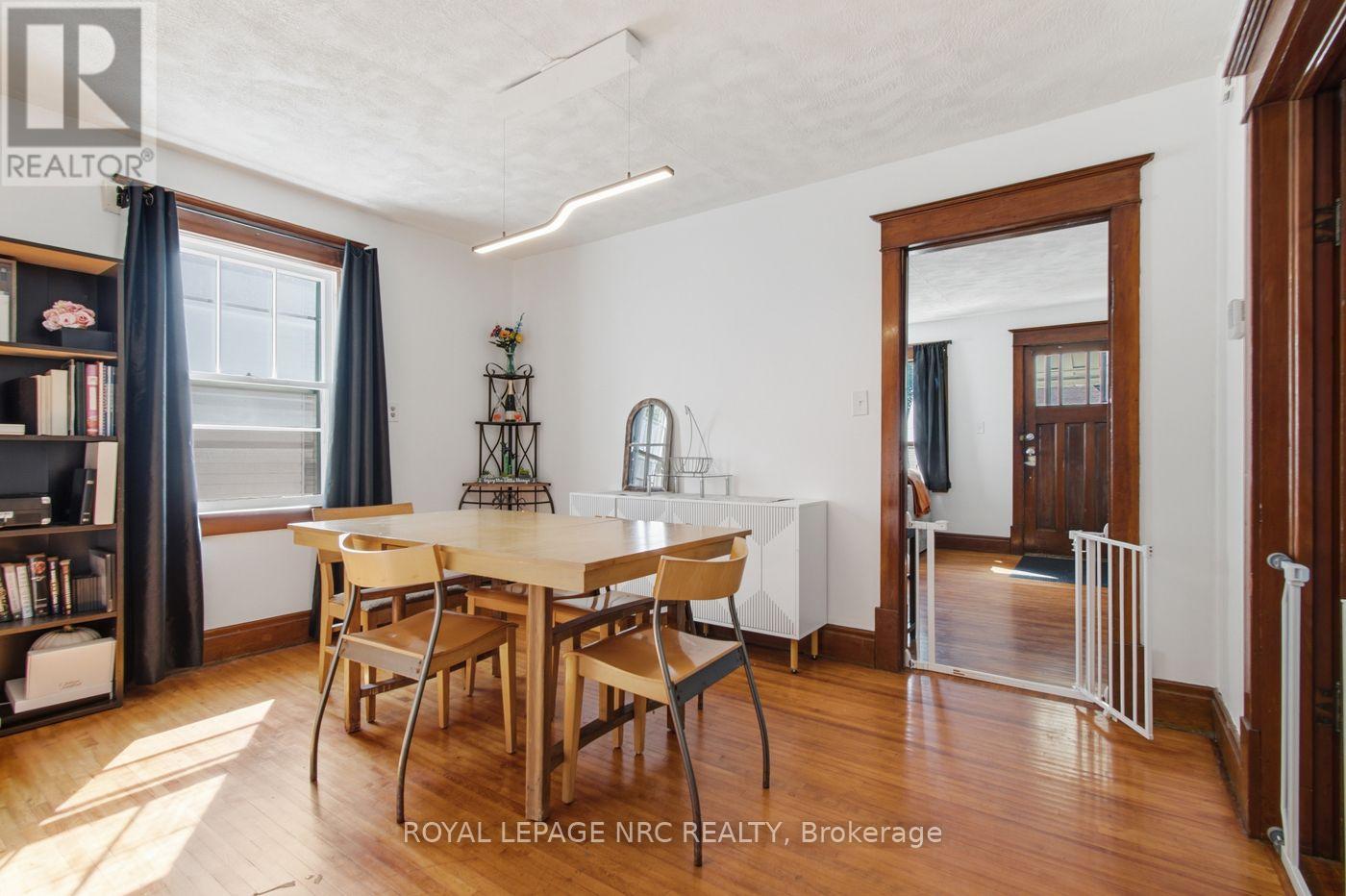 79 Carlton Street, St. Catharines, Ontario  L2R 1R1 - Photo 5 - X13695402