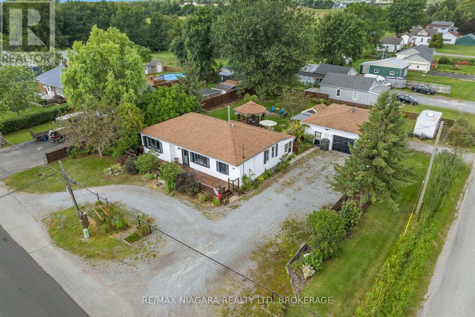 1470 Killaly Street E, Port Colborne, Ontario  L3K 5V3 - Photo 2 - X13696096