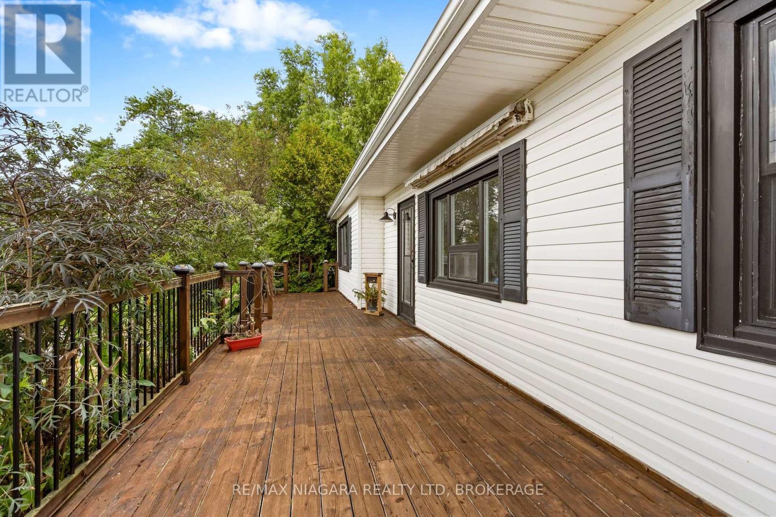 1470 Killaly Street E, Port Colborne, Ontario  L3K 5V3 - Photo 4 - X13696096