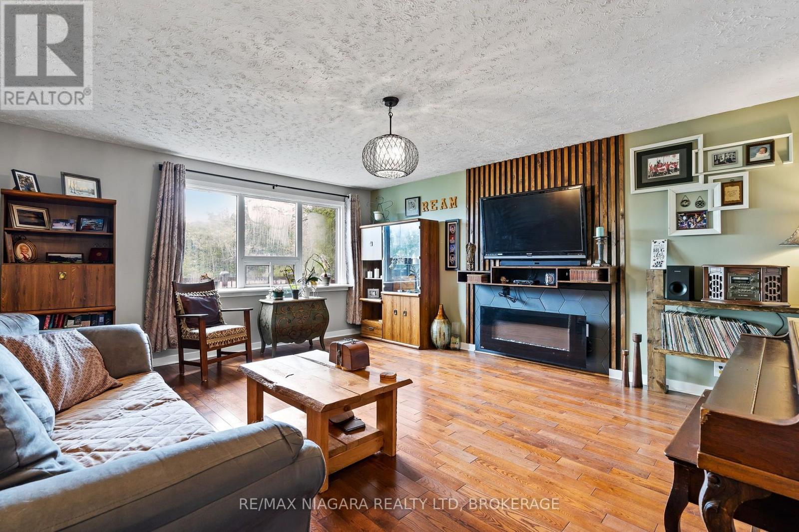 1470 Killaly Street E, Port Colborne, Ontario  L3K 5V3 - Photo 9 - X13696096