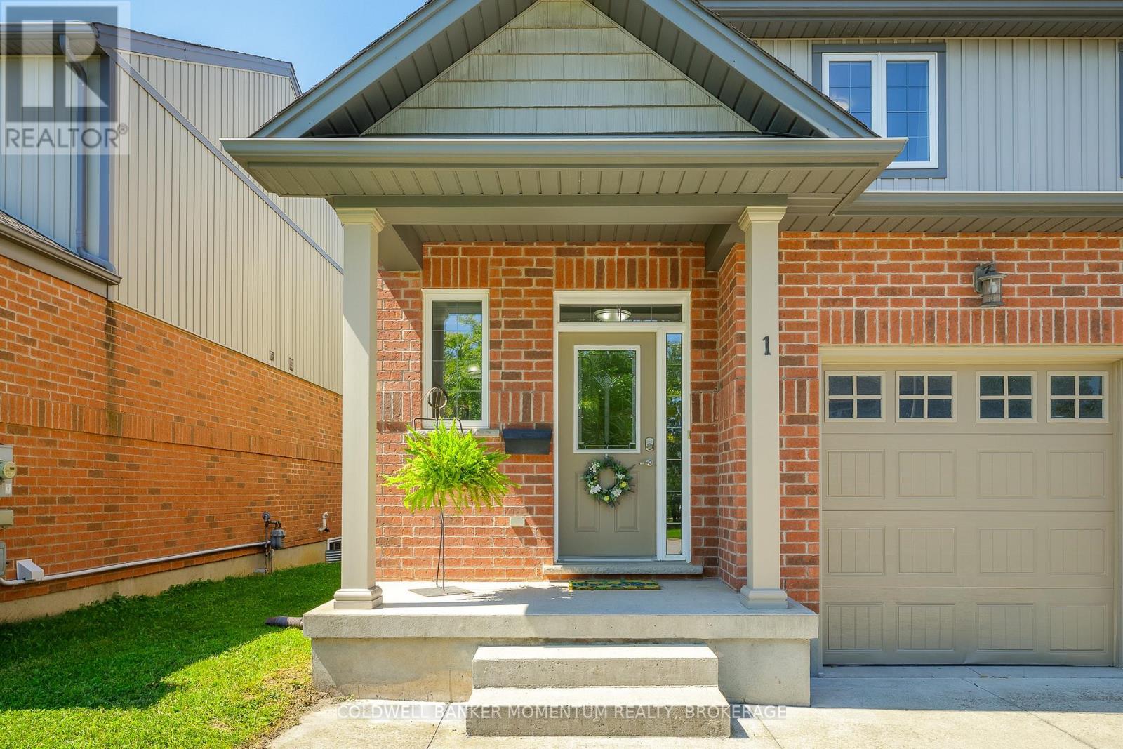 1 Hilts Court, St. Catharines, Ontario  L2P 0C9 - Photo 2 - X13696150