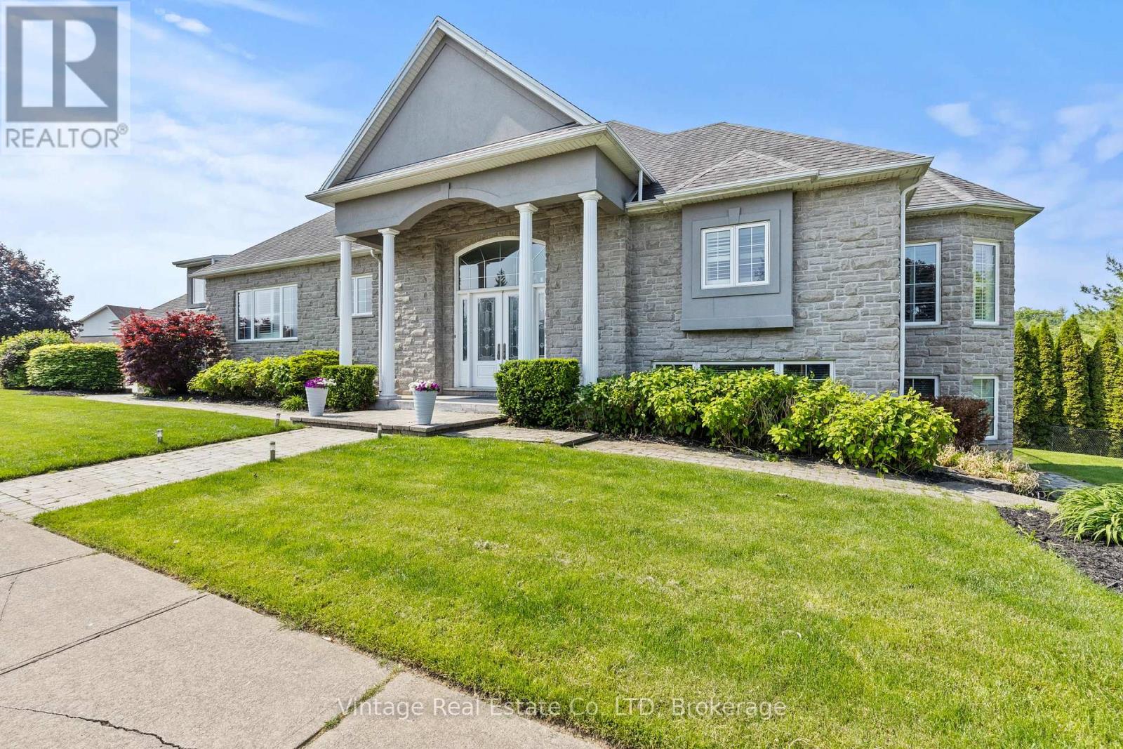3689 CARDINAL DRIVE, Niagara Falls, Ontario