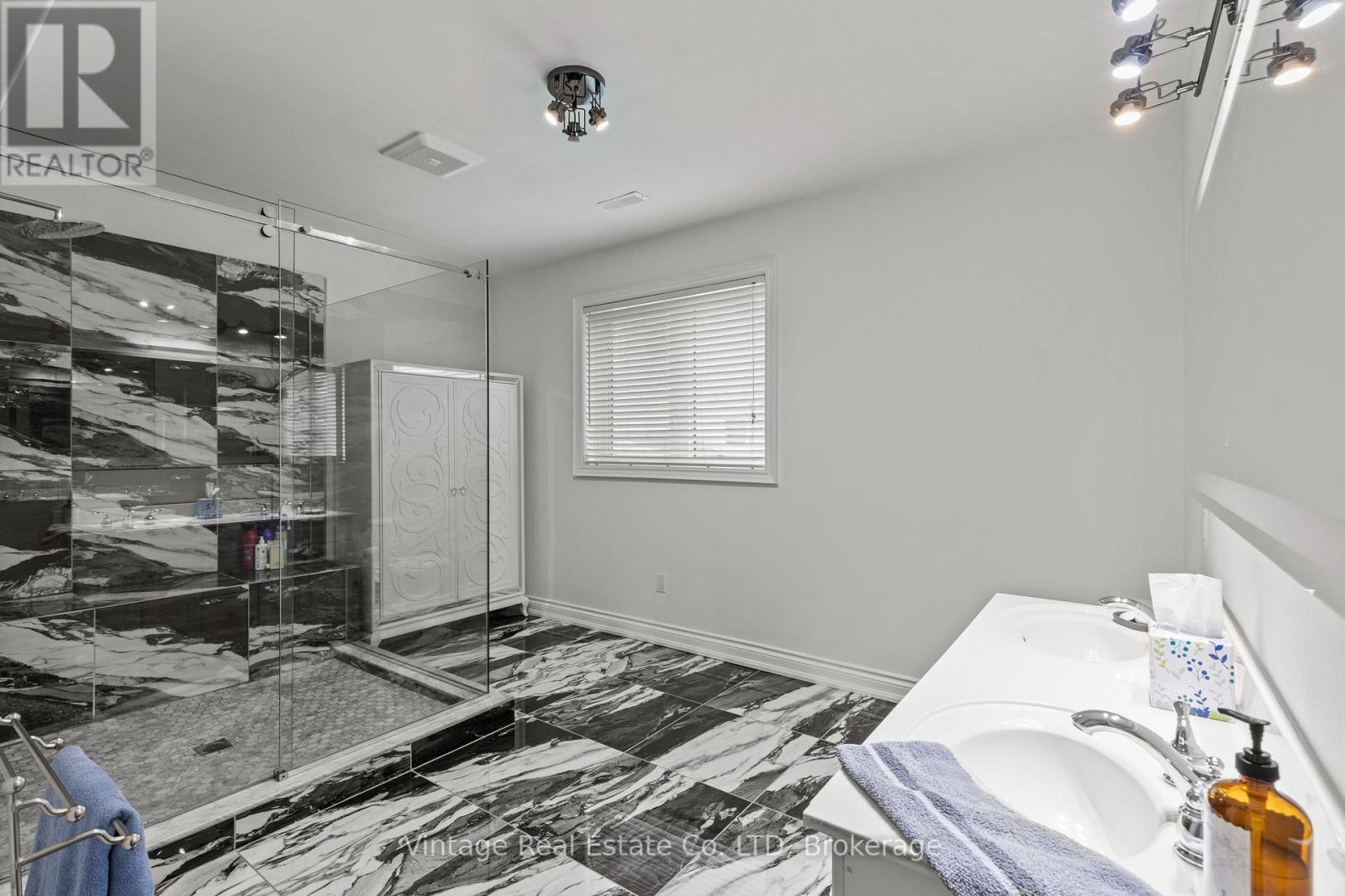 3689 Cardinal Drive, Niagara Falls, Ontario  L2H 2Y1 - Photo 31 - X13696206