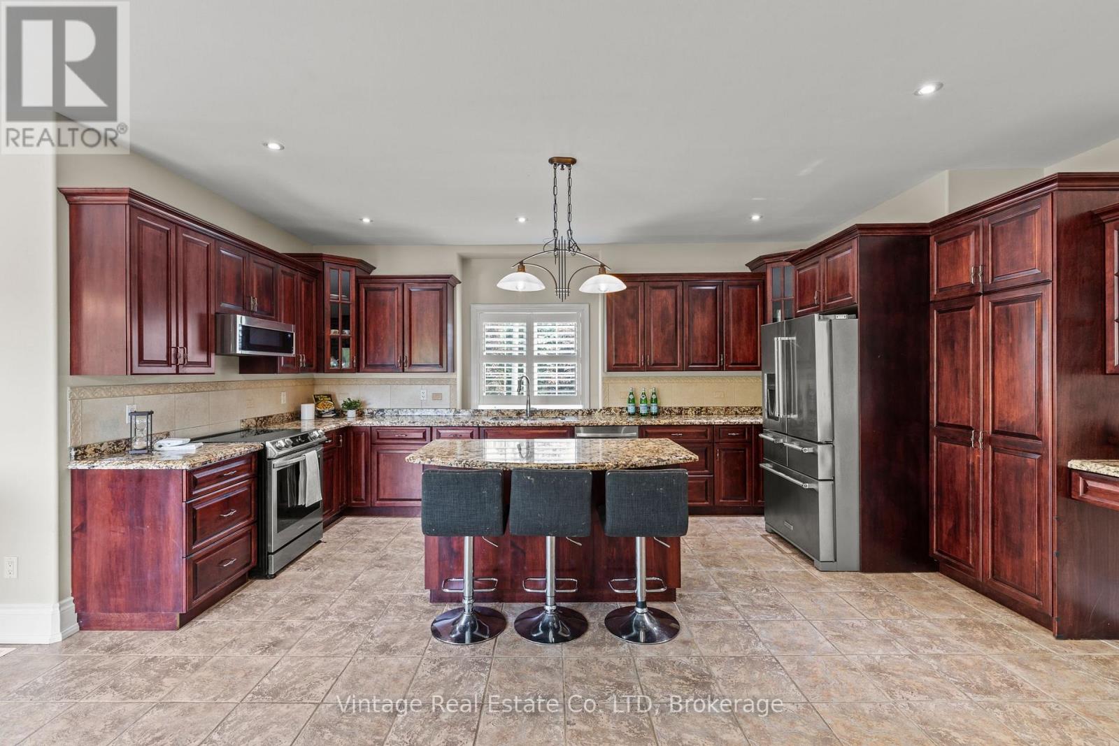 3689 Cardinal Drive, Niagara Falls, Ontario  L2H 2Y1 - Photo 9 - X13696206