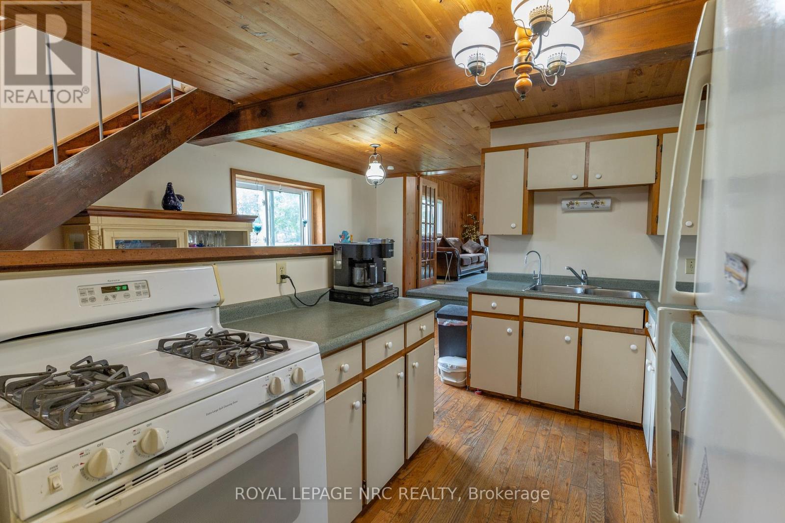 11284 Golf Course Road, Wainfleet, Ontario  L3K 5V4 - Photo 11 - X13696328