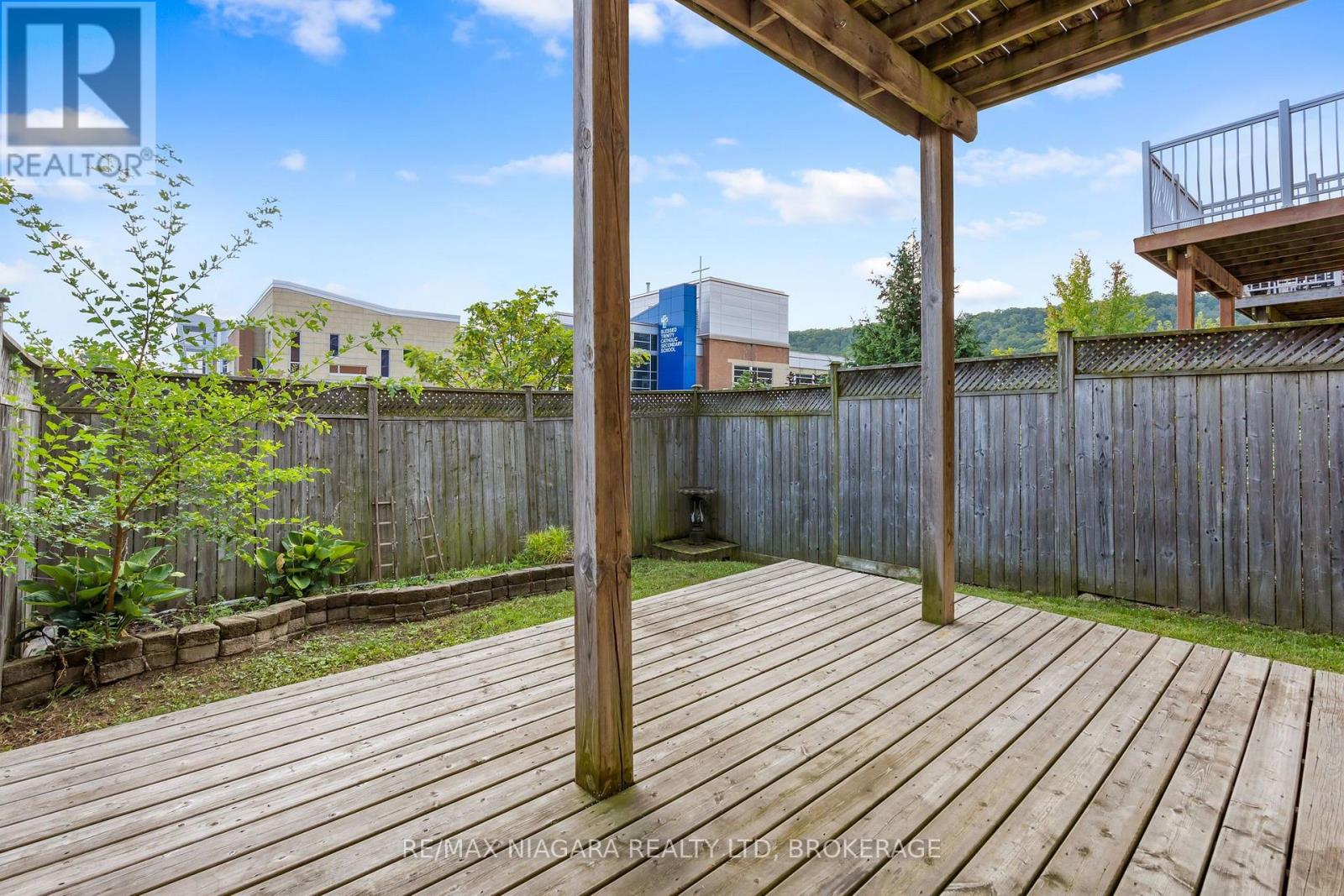 15 Hemlock Way, Grimsby, Ontario  L3M 0A7 - Photo 20 - X13697010