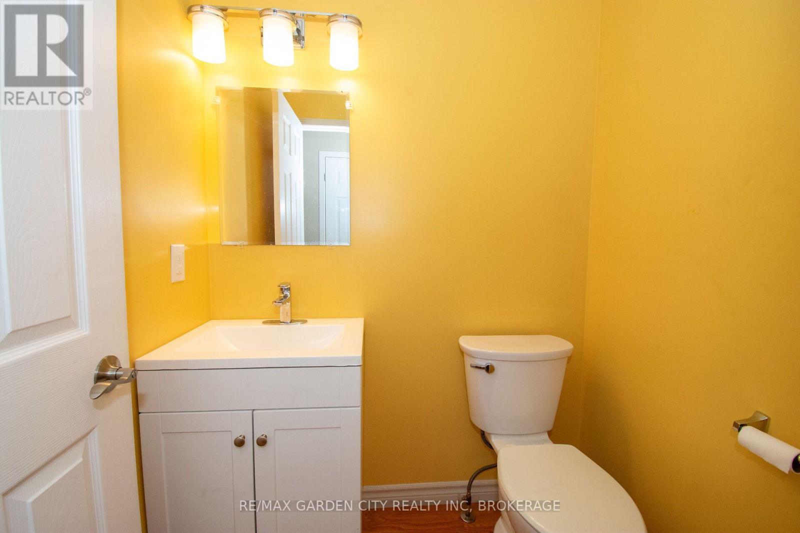 26 Las Road, West Lincoln, Ontario  L0R 2A0 - Photo 18 - X13697252