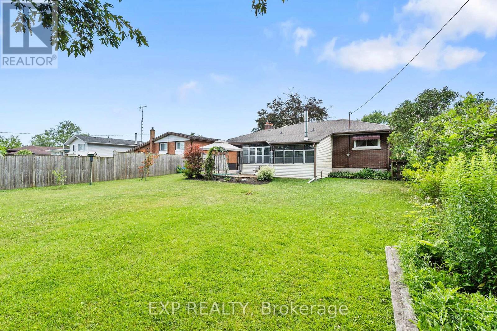 8800 Champlain Drive, Niagara Falls, Ontario  L2G 6Y6 - Photo 39 - X13697378