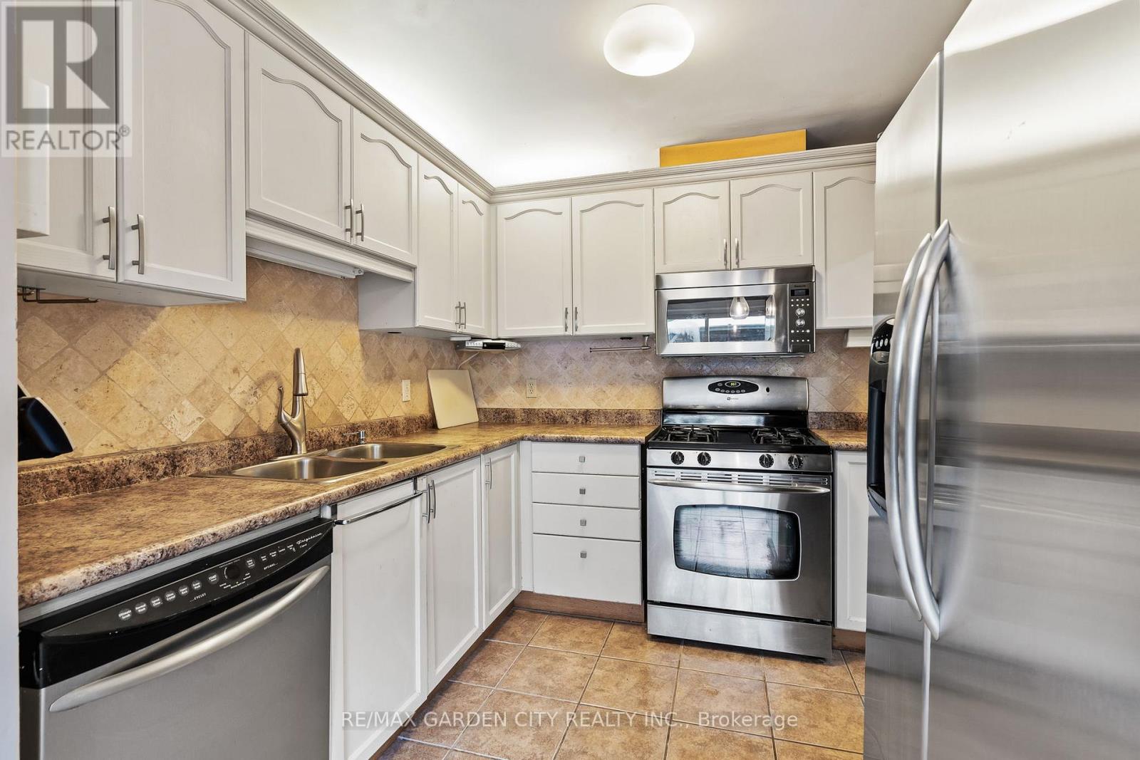 401 Wright Crescent, Niagara-On-The-Lake, Ontario  L0S 1J0 - Photo 9 - X13697608