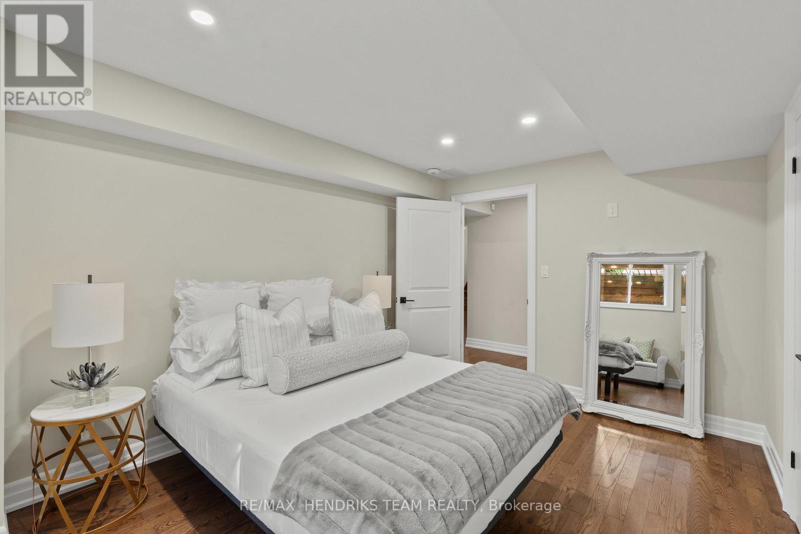 5b Wilholme Drive, St. Catharines, Ontario  L2W 1B9 - Photo 33 - X13697636