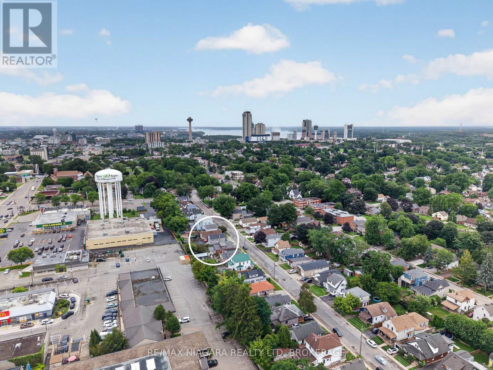 6303 Ker Street, Niagara Falls, Ontario  L2G 1X7 - Photo 4 - X13698302