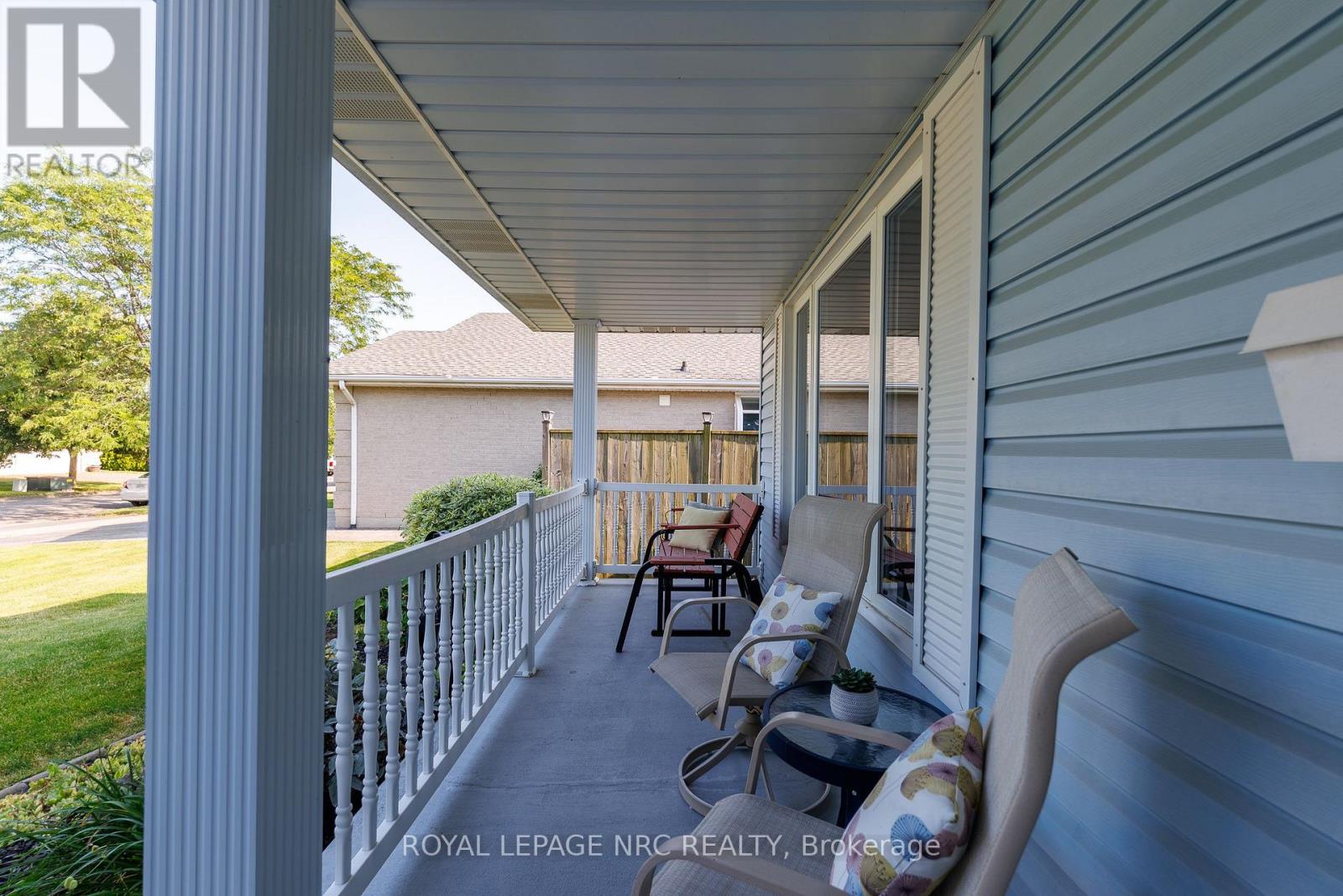 15 Foxhill Crescent, St. Catharines, Ontario  L2S 3T9 - Photo 3 - X13698380