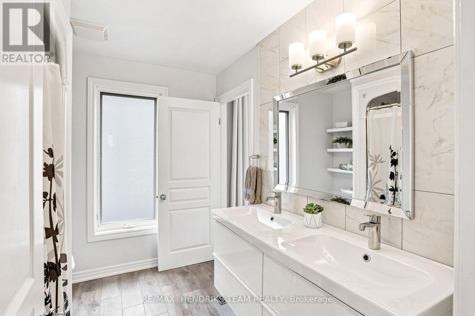 7032 Kelly Drive, Niagara Falls, Ontario  L2H 3J9 - Photo 17 - X13698606